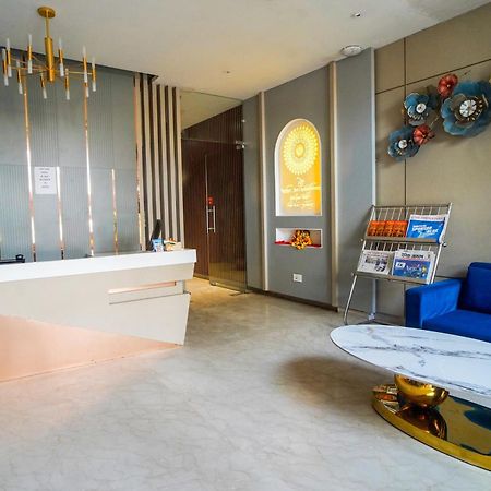 Familia Hotel And Banquets لاكناو المظهر الخارجي الصورة